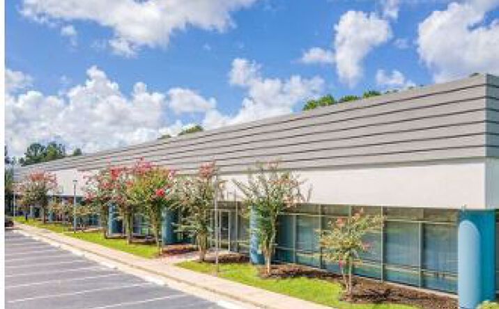Pictures of Office property located at 3728 Philips Hwy, Jacksonville, FL 32207 for lease - image #1