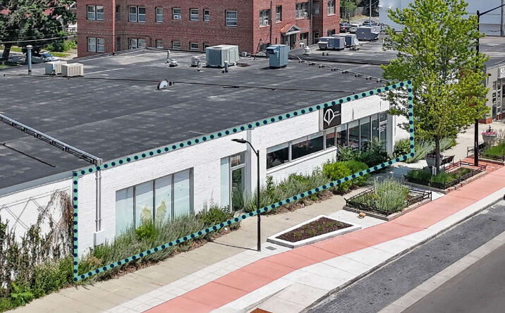 Pictures of Retail property located at 2913 Ingersoll Ave, Des Moines, IA 50312 for lease - image #1