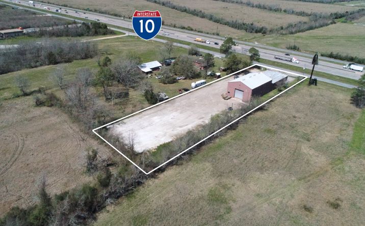 Pictures of Industrial property located at 7108 East Freeway, Baytown, TX 77521 for lease - image #1