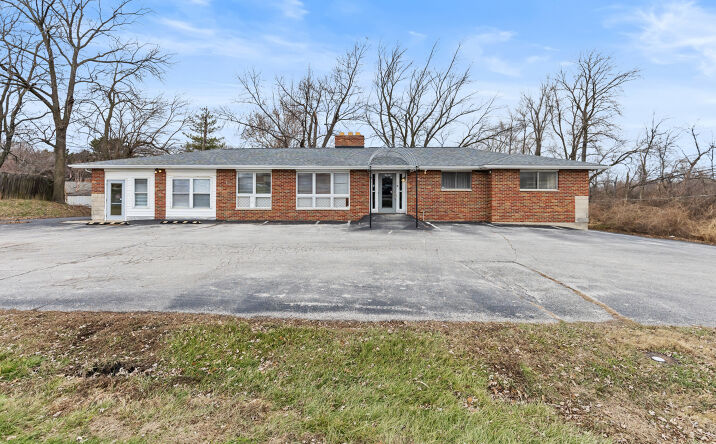 Pictures of Office, Retail, Special Purpose property located at 1579 S Old Hwy 94, St Charles, MO 63303 for lease - image #1