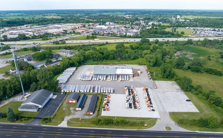 Pictures of Industrial, Special Purpose property located at 11740 Dixie Hwy, Birch Run, MI 48415 for lease - image #1