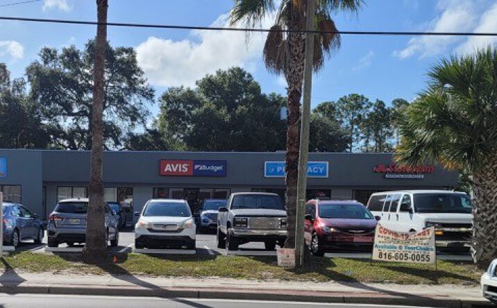 Pictures of Retail property located at 4644 W Gandy Blvd, Tampa, FL 33611 for lease - image #1