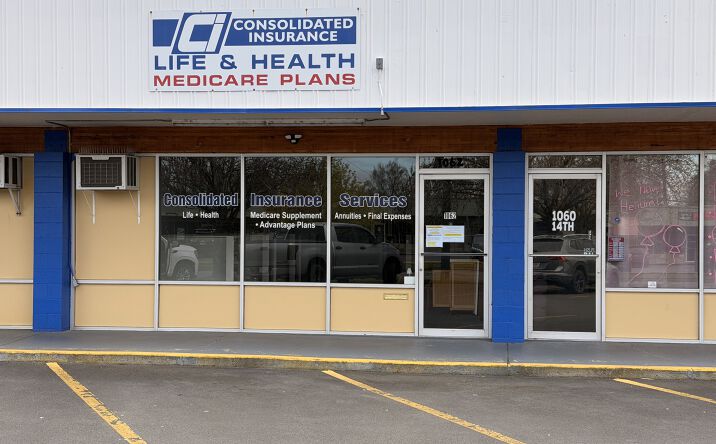 Pictures of Retail property located at 1050 14th Ave, Longview, WA 98632 for lease - image #1