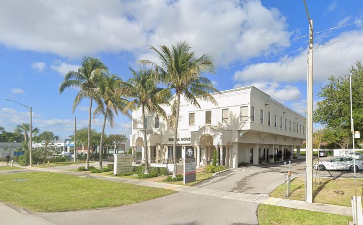 Pictures of Retail property located at 3401 Federal Hwy, Boca Raton, FL 33431 for lease - image #1