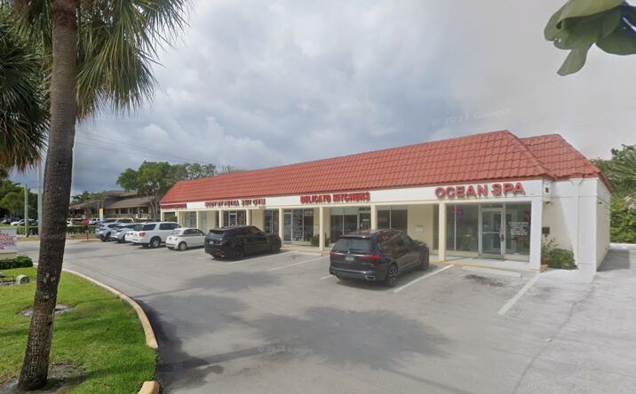 Pictures of Retail property located at 5501 N Federal Hwy, Boca Raton, FL 33487 for lease - image #1