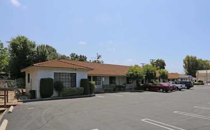 Pictures of Retail, Office property located at 840-854 Townsite Dr, Vista, CA 92084 for lease - image #1