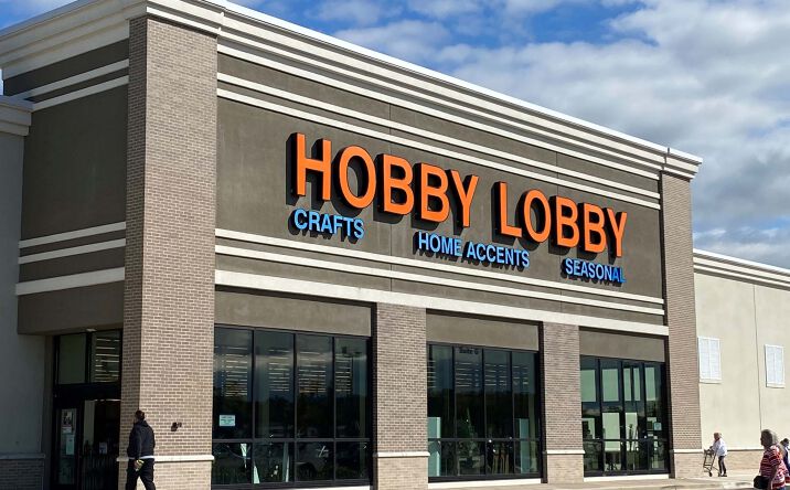 Pictures of Retail property located at 3075 Government Blvd, Mobile, AL 36606 for lease - image #1