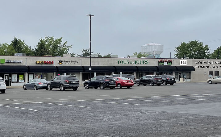 Pictures of Retail property located at 981 North Wales Road, Montgomeryville, PA 18936 for lease - image #1