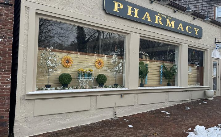 Pictures of Retail property located at 1314 Old Northern Boulevard, North Hempstead, NY 11576 for lease - image #1