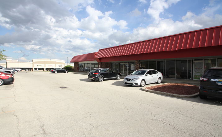 Pictures of Retail property located at 731 E Nerge Road 731-791, Roselle, IL 60172 for lease - image #1