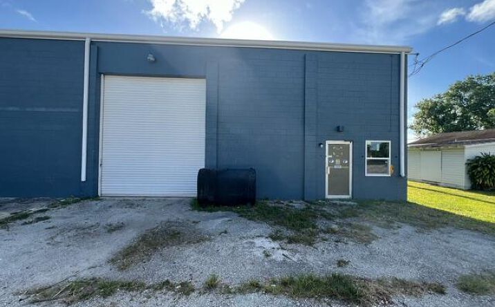 Pictures of Retail property located at 2722 Aurora Road, Melbourne, FL 32935 for lease - image #1
