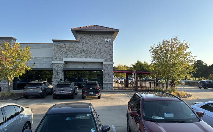 Pictures of Retail, Restaurant property located at 8031 W University Dr, McKinney, TX 75071 for lease - image #1