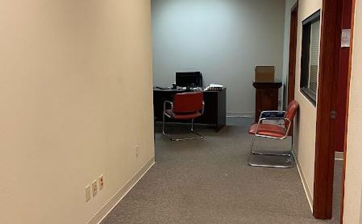 Pictures of Office, Retail property located at 5401 N 10th St, McAllen, TX 78504 for lease - image #1