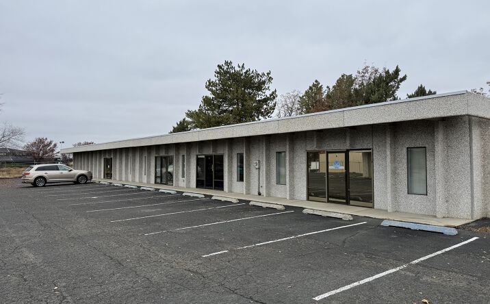 Pictures of Retail, Office property located at 510 N 20th Ave, Pasco, WA 99301 for lease - image #1