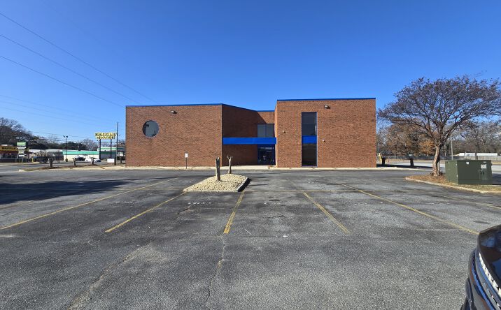 Pictures of Office, Special Purpose, Retail property located at 1444 Watson Blvd, Warner Robins, GA 31093 for lease - image #1