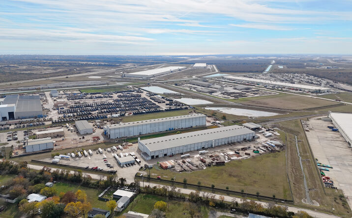 Pictures of Industrial property located at 1411 Transport Dr, Baytown, TX 77523 for lease - image #1