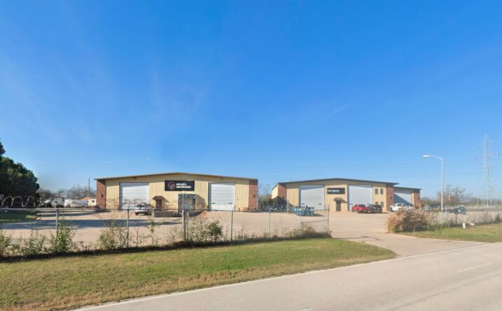 Pictures of Industrial property located at 2143 County Hwy W, Grafton, WI 53024 for lease - image #1