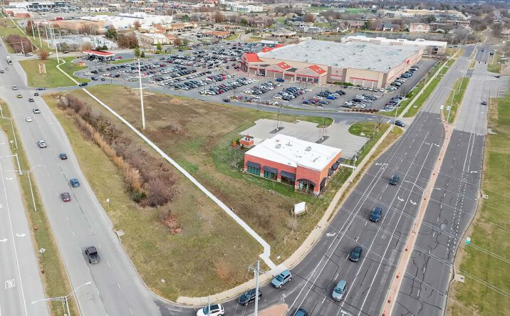Pictures of Retail property located at 12261 Blue Valley Pkwy, Overland Park, KS 66213 for lease - image #1