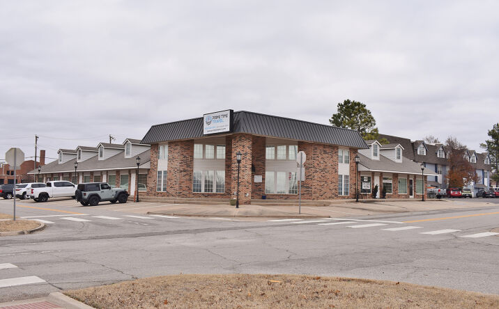 Pictures of Office property located at 101 E Hurd St, Edmond, OK 73034 for lease - image #1