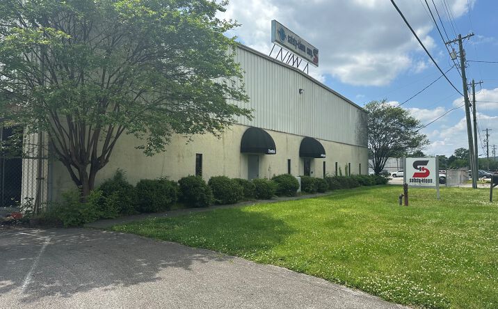 Pictures of Industrial property located at 4130 S Creek Rd, Chattanooga, TN 37406 for lease - image #1