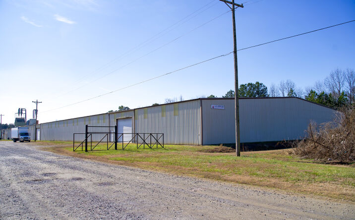 Pictures of Industrial property located at 28260 McKee Rd, Toney, AL 35773 for lease - image #1