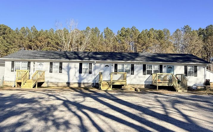 Pictures of Retail property located at 156A Dudley Ln, Owens Cross Roads, AL 35763 for lease - image #1
