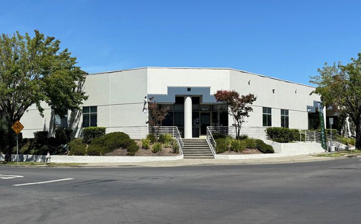 Pictures of Industrial property located at 860 Kaiser Rd., Napa, CA 94558 for lease - image #1