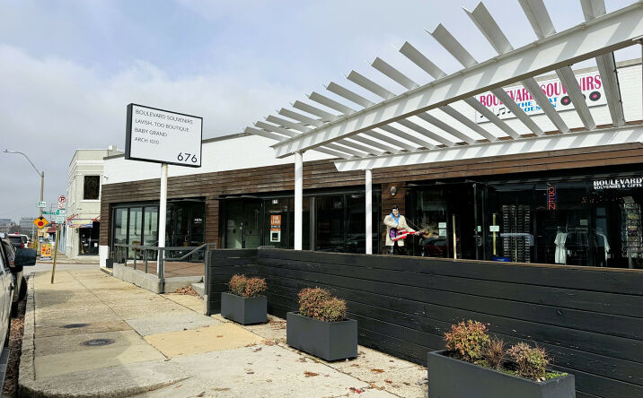Pictures of Retail property located at 676 Marshall Ave, Memphis, TN 38103 for lease - image #1