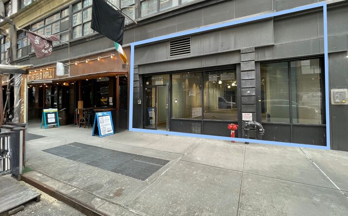 Pictures of Retail property located at 138 W 25th St, New York, NY 10001 for lease - image #1