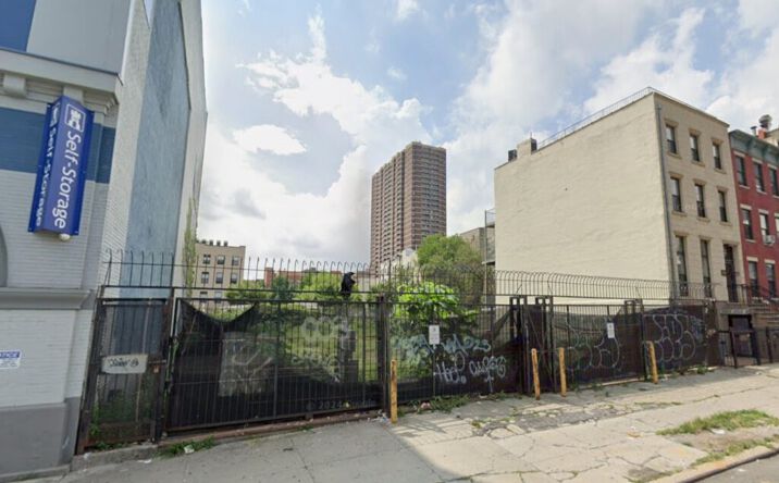 Pictures of Land property located at 160 E 124th St, New York, NY 10035 for lease - image #1