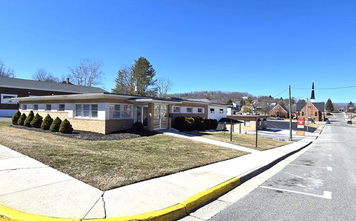 Pictures of Office property located at 285 S 6th Street Suite A, Wytheville, VA 24382 for lease - image #1