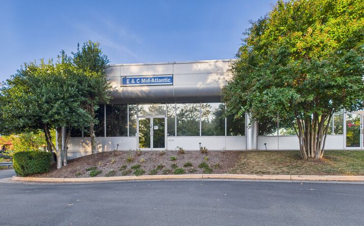 Pictures of Office, Retail, Industrial property located at 14016 Sullyfield Cir, Chantilly, VA 20151 for lease - image #1