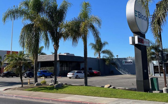 Pictures of Retail property located at 7015 Knott Ave, Buena Park, CA 90620 for lease - image #1
