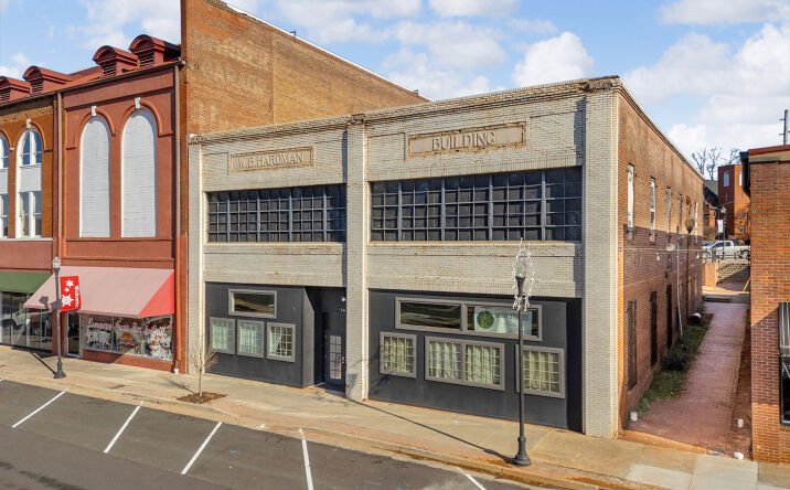 Pictures of Retail, Office property located at 1642 S Broad St, Commerce, GA 30529 for lease - image #1