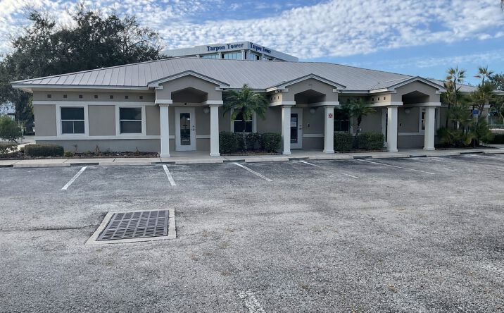 Pictures of Office property located at 955 E Martin Luther King Jr Dr, Tarpon Springs, FL 34689 for lease - image #1