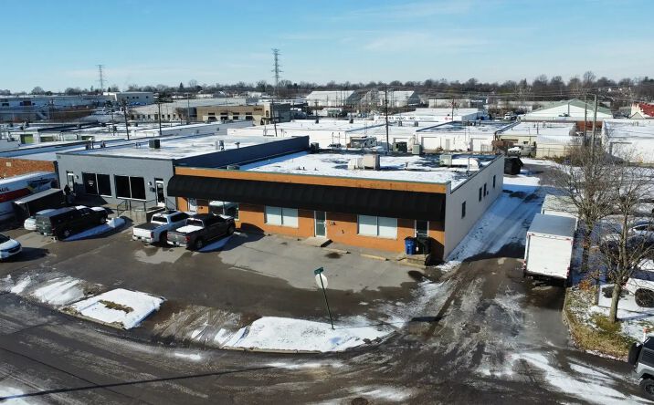 Pictures of Industrial property located at 1147 Commercial Dr, Lexington, KY 40505 for lease - image #1