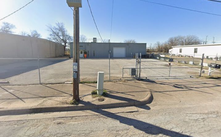 Pictures of Industrial property located at 324 Greenleaf St, Fort Worth, TX 76107 for lease - image #1