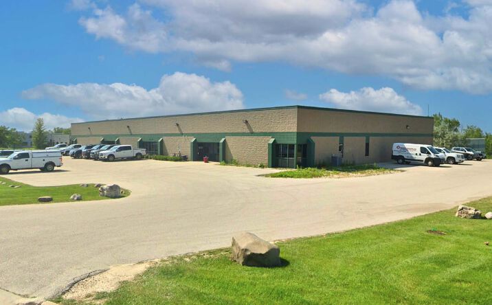 Pictures of Retail, Office property located at W222N615 Cheaney Rd, Waukesha, WI 53186 for lease - image #1