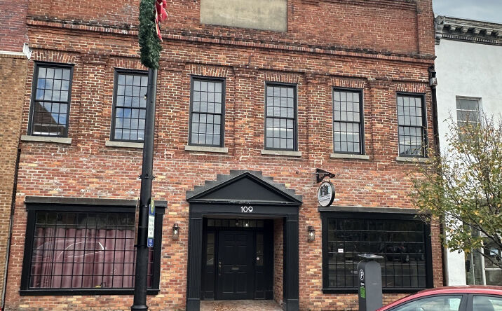 Pictures of Office property located at 109 Gillespie St, Fayetteville, NC 28301 for lease - image #1