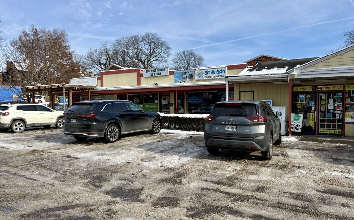 Pictures of Retail property located at 249-251 Edgewood Ave, Pittsburgh, PA 15218 for lease - image #1