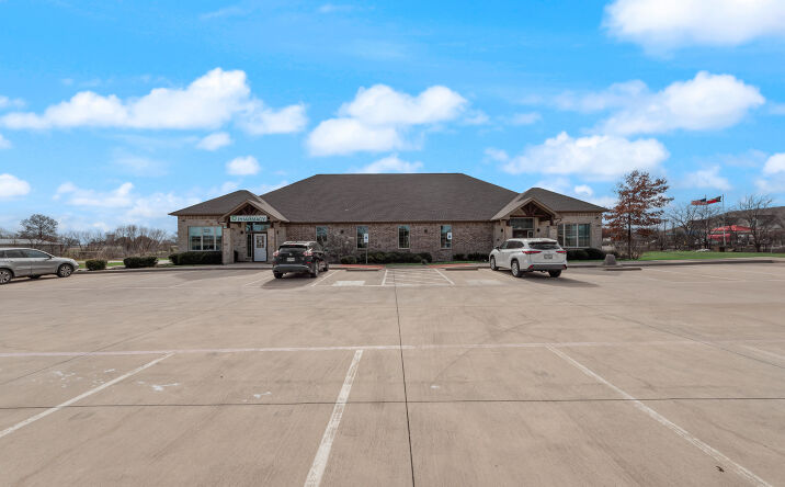 Pictures of Office property located at 1205 Avondale Haslet Rd, Haslet, TX 76052 for lease - image #1