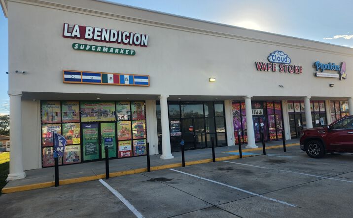 Pictures of Retail property located at 604 S Burnside Ave, Gonzales, LA 70737 for lease - image #1