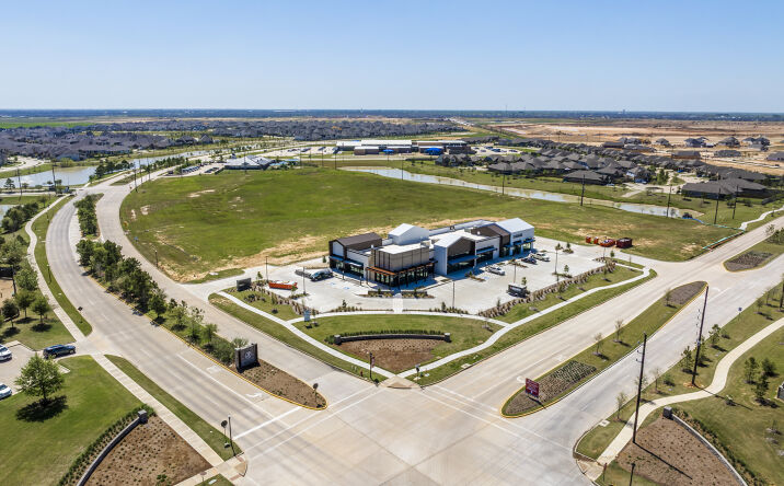 Pictures of Retail property located at 2506 Jordan Ranch Blvd, Fulshear, TX 77423 for lease - image #1