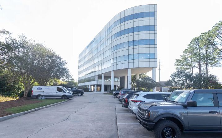 Pictures of Office property located at 2431 S Acadian Thruway, Baton Rouge, LA 70808 for lease - image #1