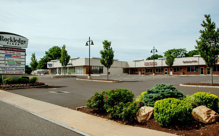 Pictures of Retail property located at 400 Huntingdon Pike, Rockledge, PA 19046 for lease - image #1