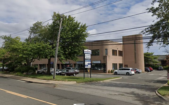 Pictures of Office property located at 375 Commack Rd, Deer Park, NY 11729 for lease - image #1