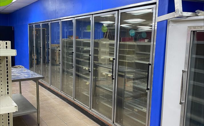 Pictures of Retail property located at 710 E Sublett Rd, Arlington, TX 76002 for lease - image #1