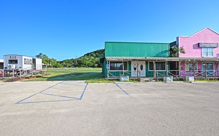 Pictures of Retail, Office, Special Purpose property located at 1642 FM2673, Canyon Lake, TX 78133 for lease - image #1