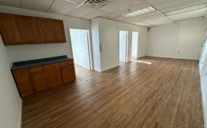 Pictures of Office, Special Purpose, Industrial, Retail property located at 3800 E Tremont Avenue, New York, NY 10465 for lease - image #1