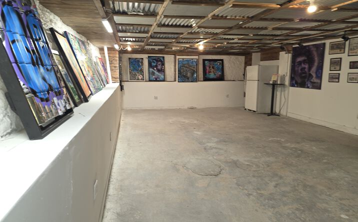 Pictures of Retail, Industrial property located at 842 W Grand Ave, Chicago, IL 60642 for lease - image #1